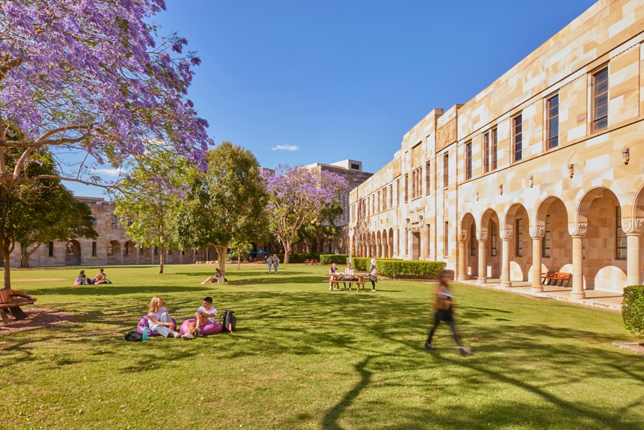 UQ vs 他のGo8大学｜メルボルン・シドニー大学との違いを比較